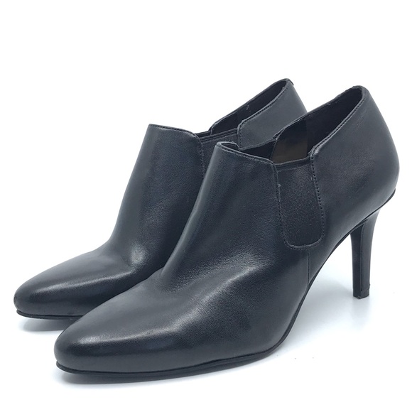 COLE HAAN BLACK LEATHER ANKLE BOOTIE - Picture 3 of 8